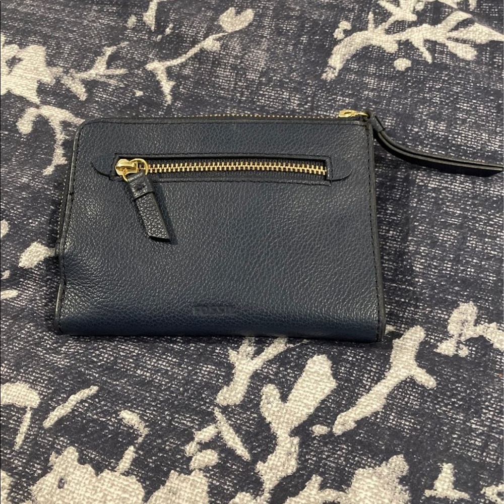 Fossil wallet